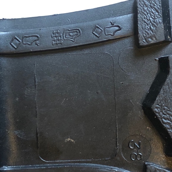 Authentic Burberry rain boots size 38 - Picture 7 of 7